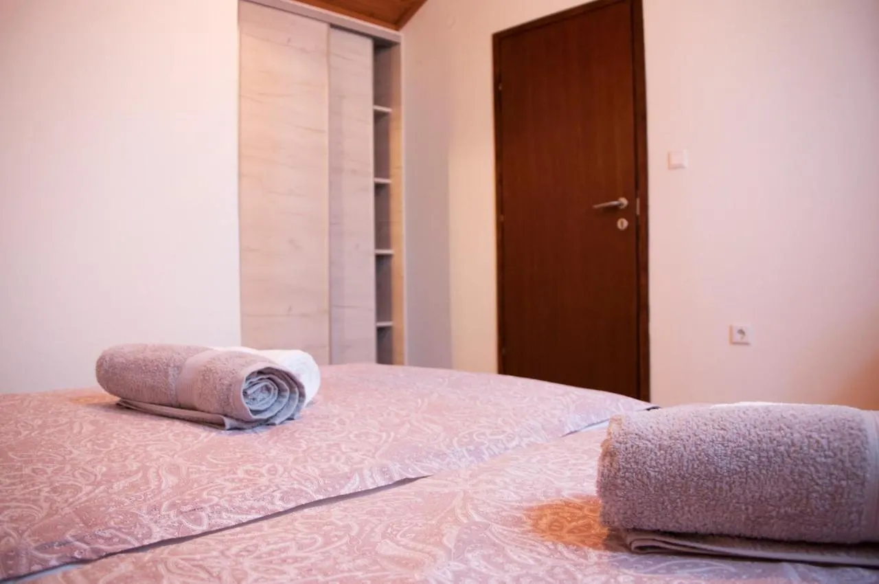 Hotel Domus Albus Zadar 0*,  Croacia